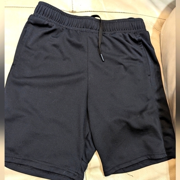 All in motion boys basketball shorts, size small - Picture 2 of 3